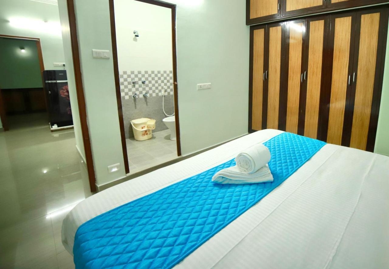 Truelife - Family Suites - Ps4 Veg Restaurant, On Way To Balaji Temple - 2Bhk Ac Apartments - Coffee Tea Milk - Super Fast Wifi, Kitchen, Smart Tv, Parking - Easy Access To Airport, Railway Station And To All Temples - Top Service With Lots Of Love Тирупати Екстериор снимка